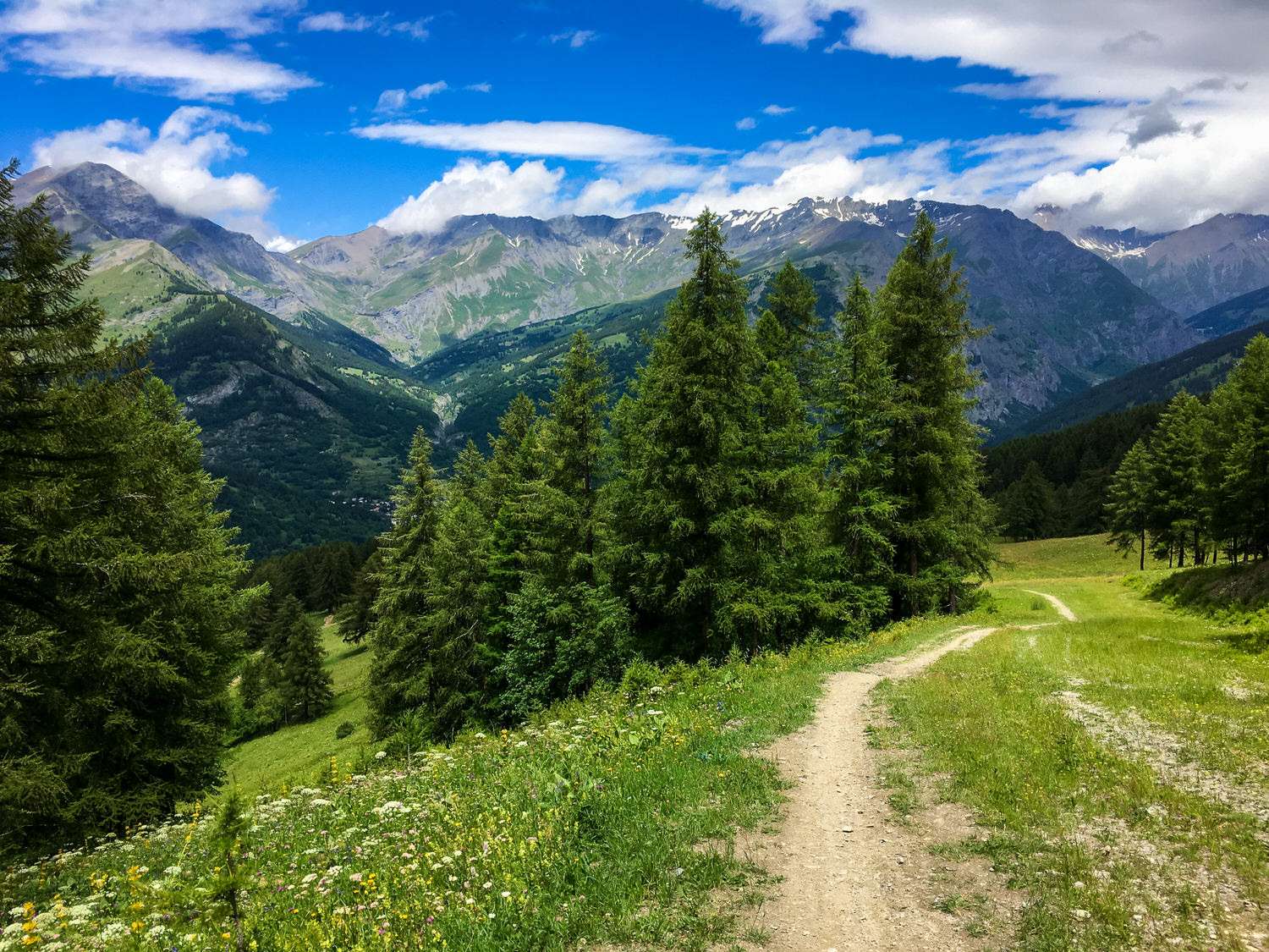 Pictures of Italy Bardonecchia Hiking